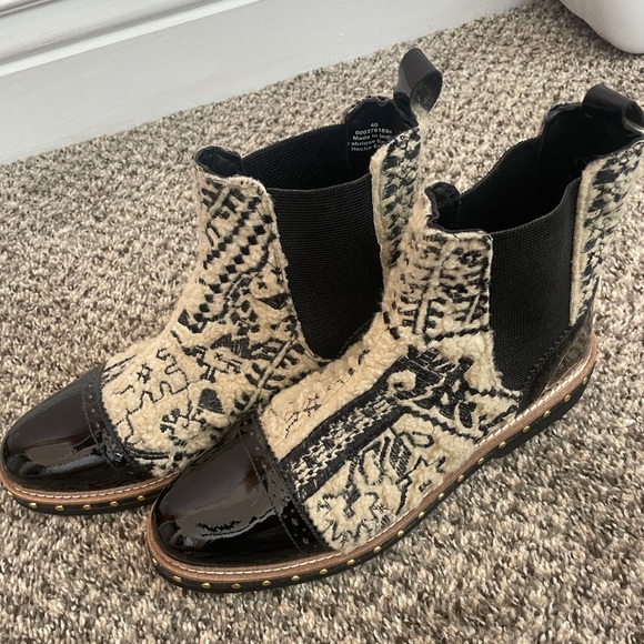 SOLD - Textile Atlas Chelsea Boot - NWT free people - Picture 8 of 8